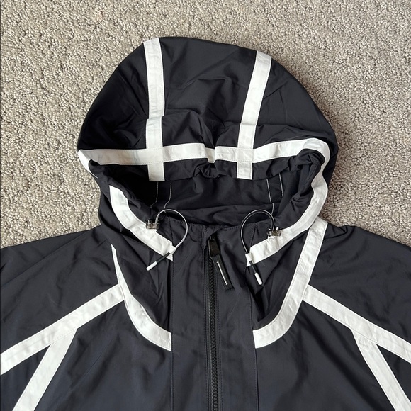 Free People Movement Care FP Run Like The Wind Logo Windbreaker Jacket XS NWOT - Picture 10 of 13